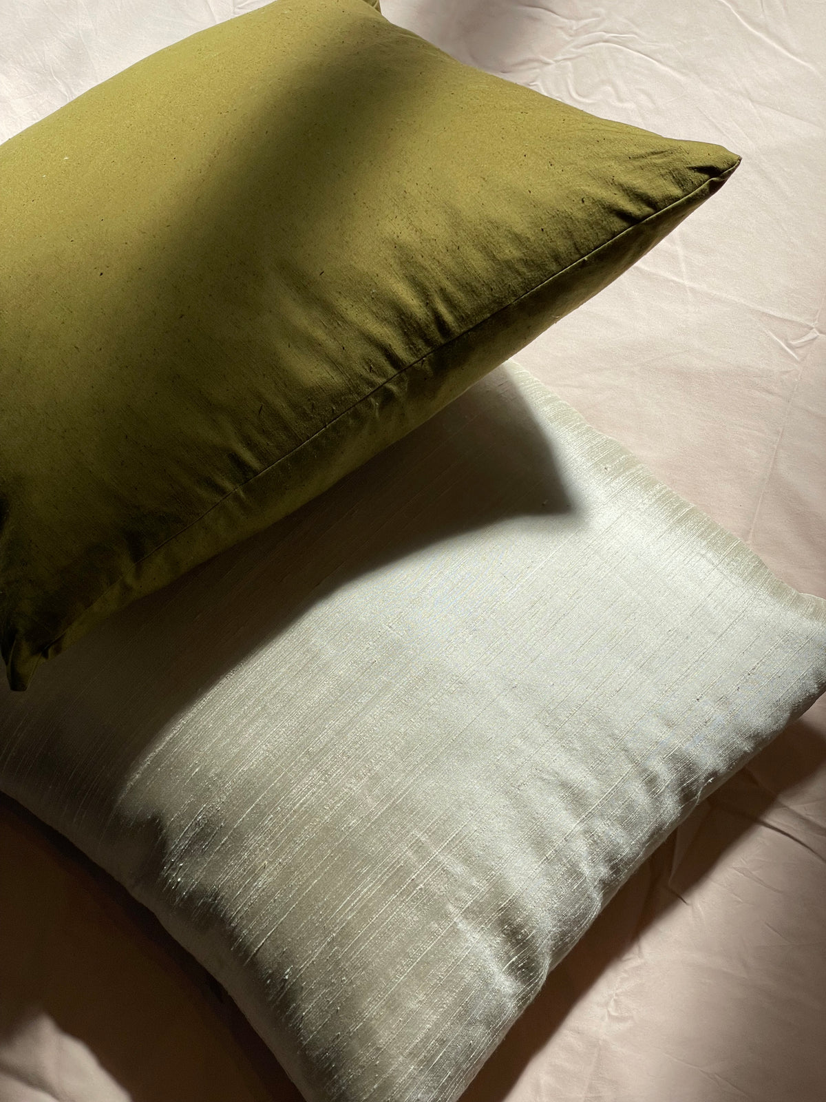 "Pillow" Ivory, Silk