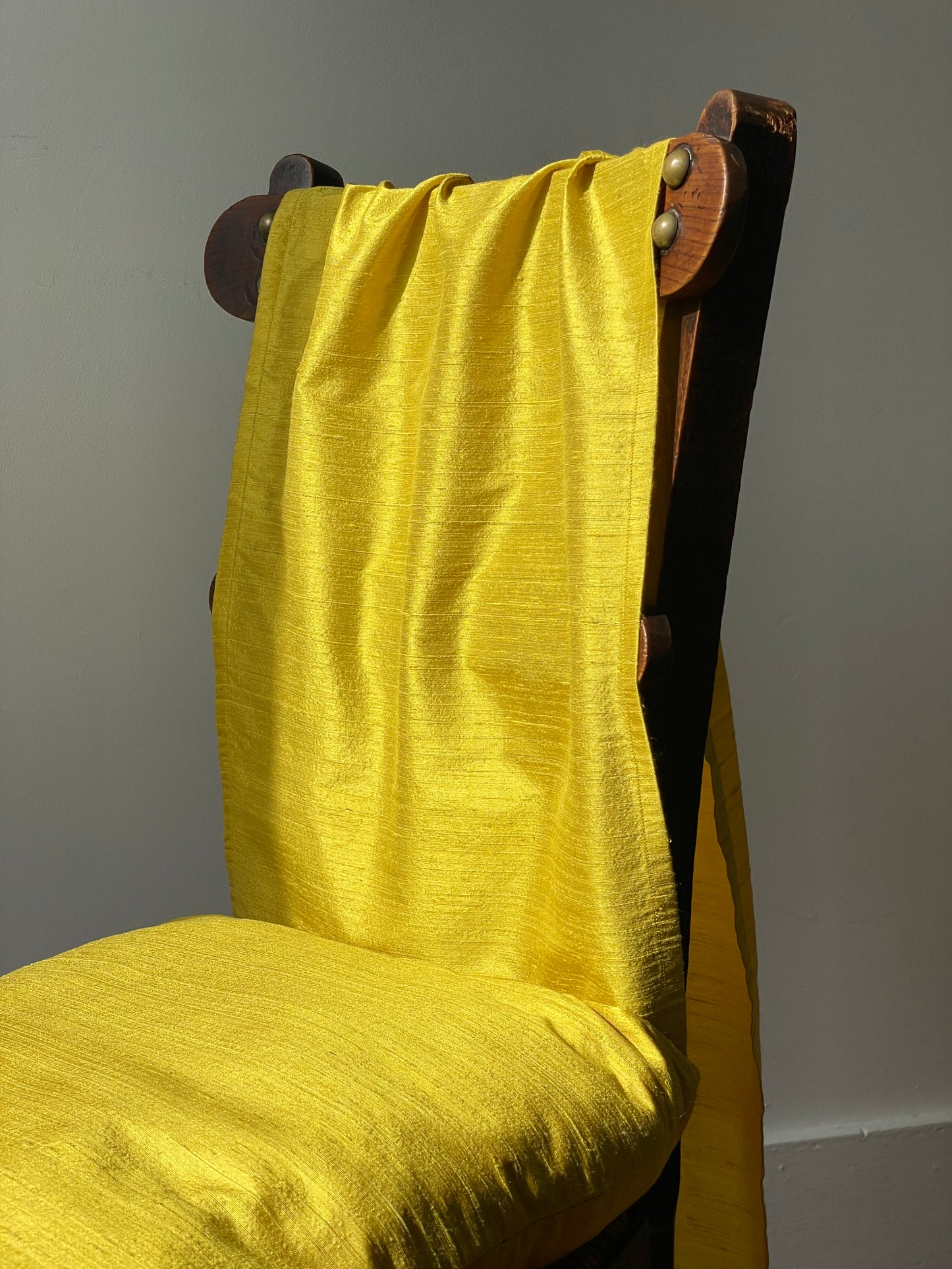 "Draped Dining Pillow" Golden, Silk