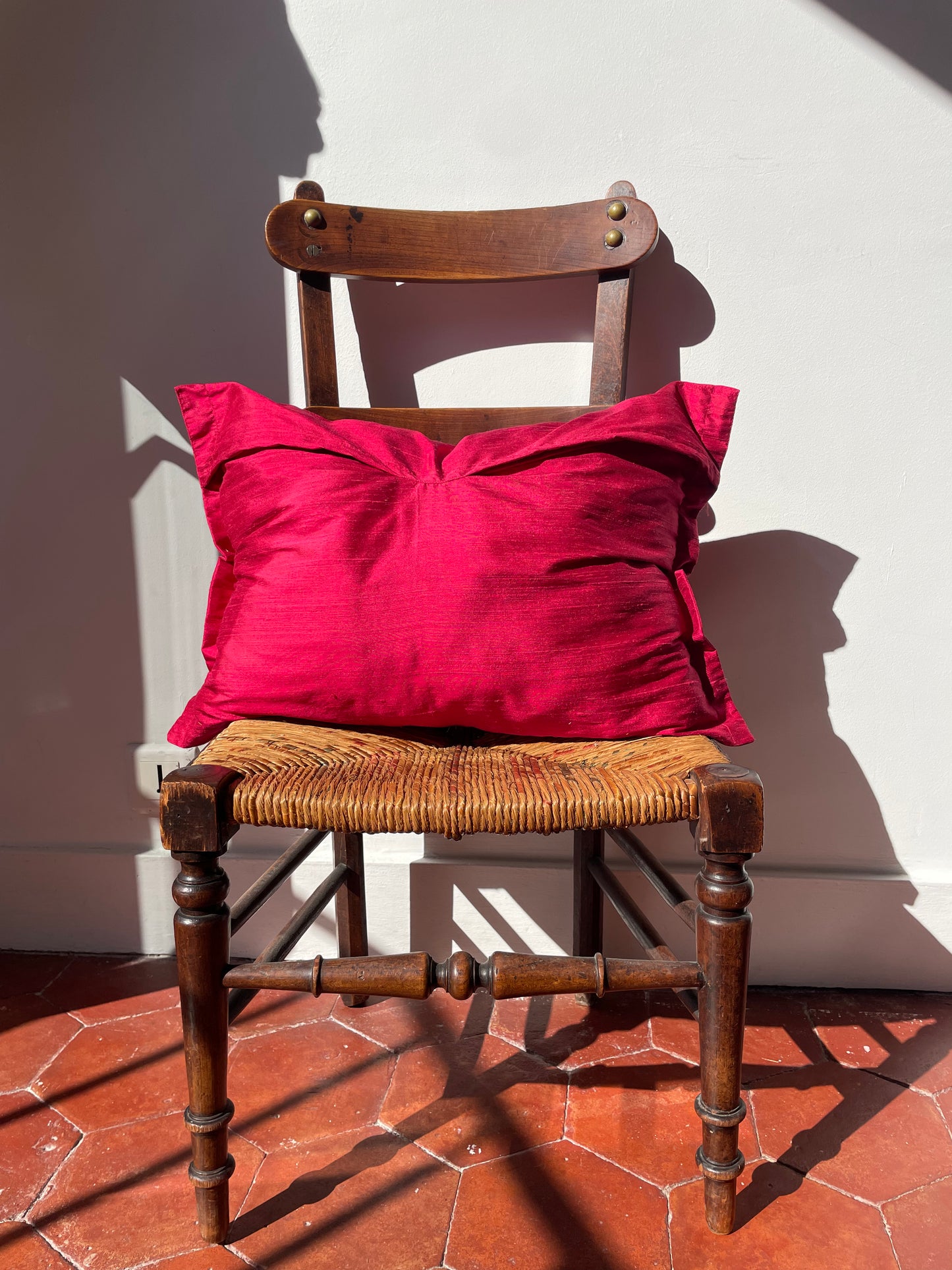"Sac Pillow" Rouge, Silk