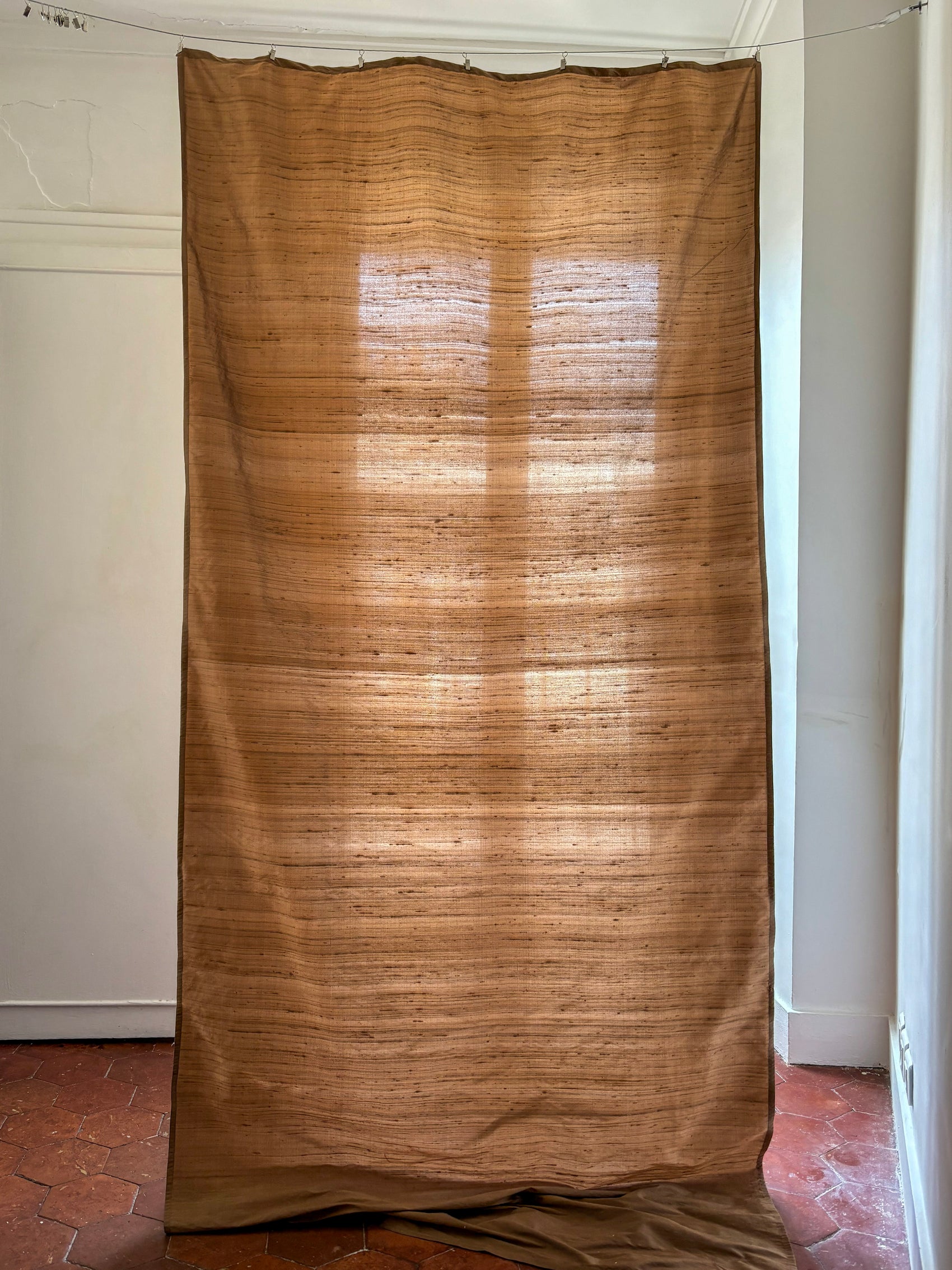 "Curtain" Natural Brown, Silk